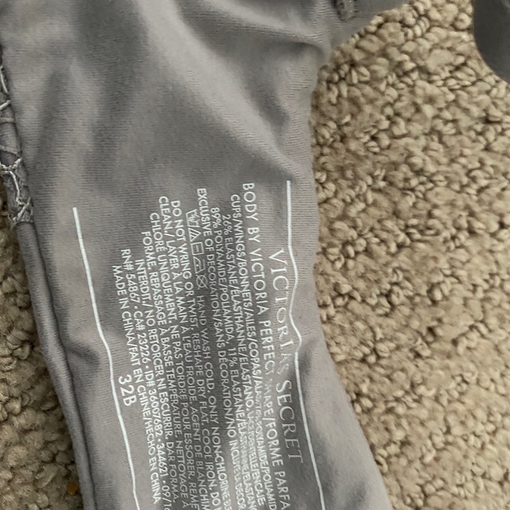 Bra - Picture 2 of 3